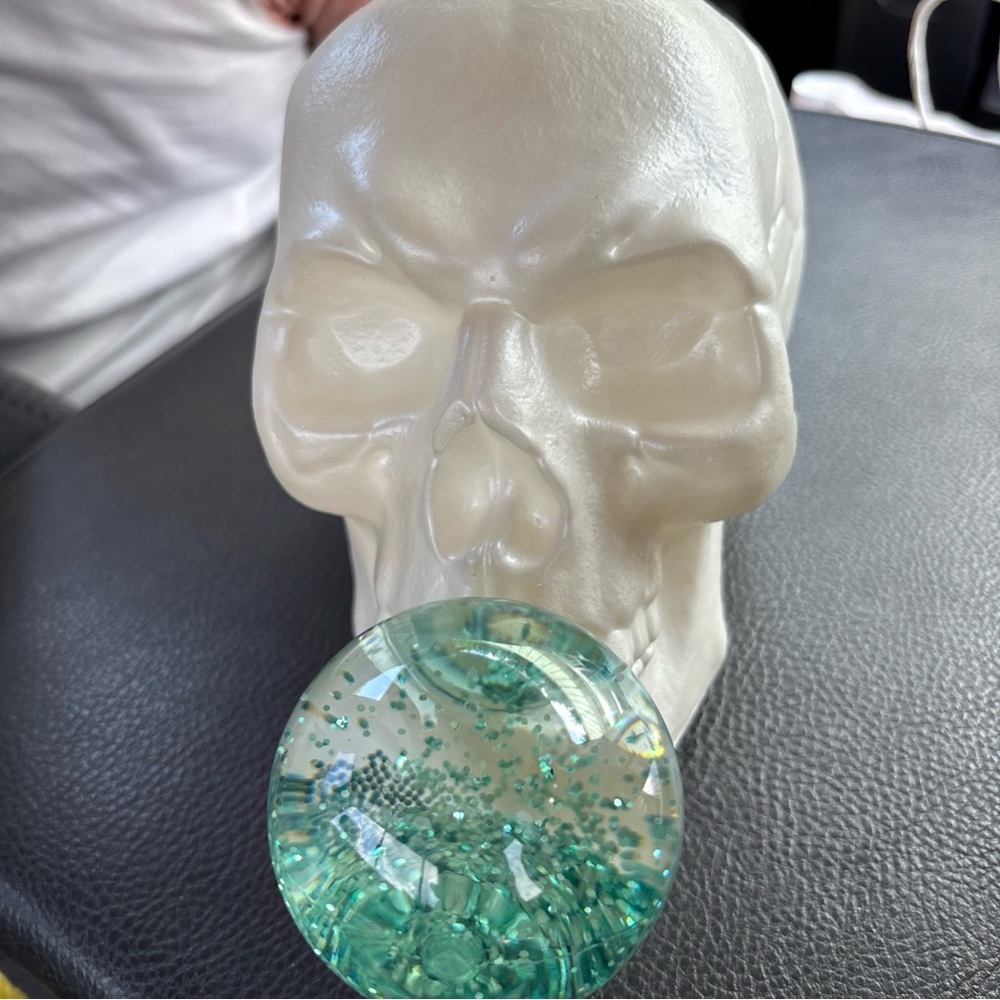 Viral TikTok Bubblegum Skull